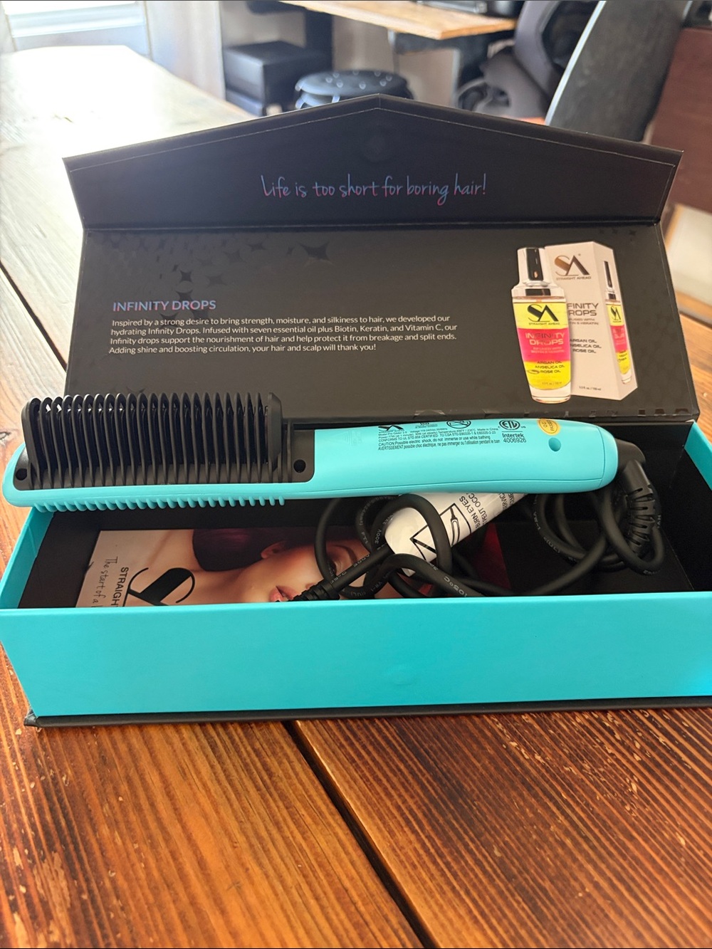 Heartless hair brush styling tool